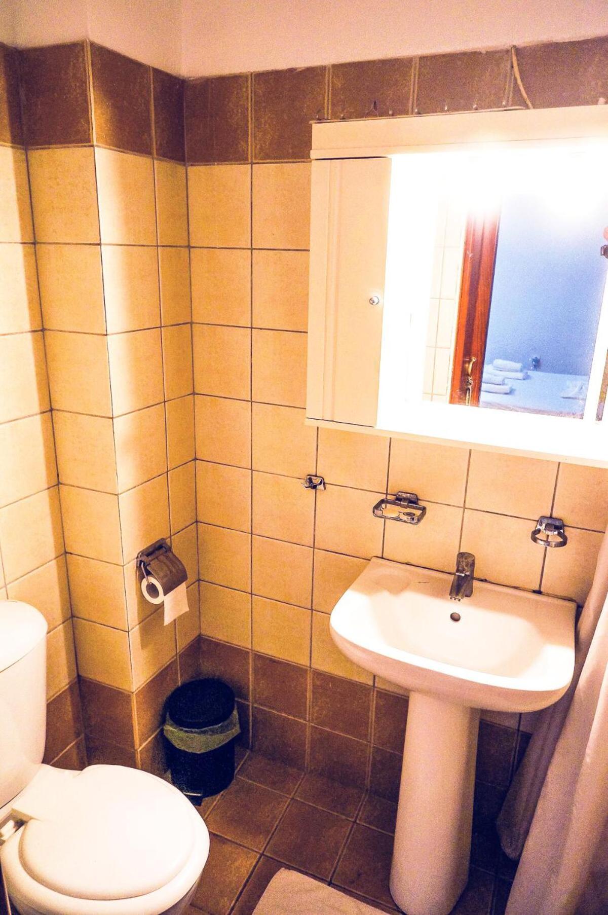Cozy Budget Apartments In The Heart Of Fira Extérieur photo